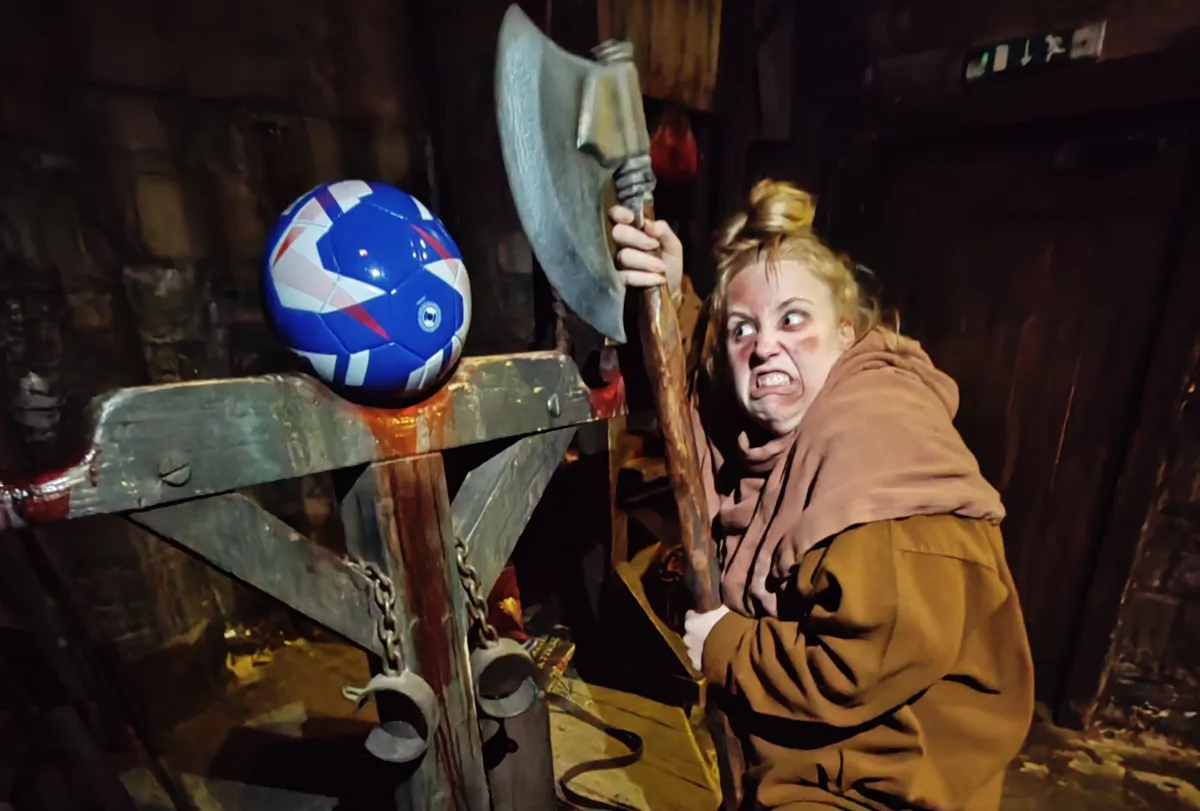 Dungeon Euros Execution Inside Landscape